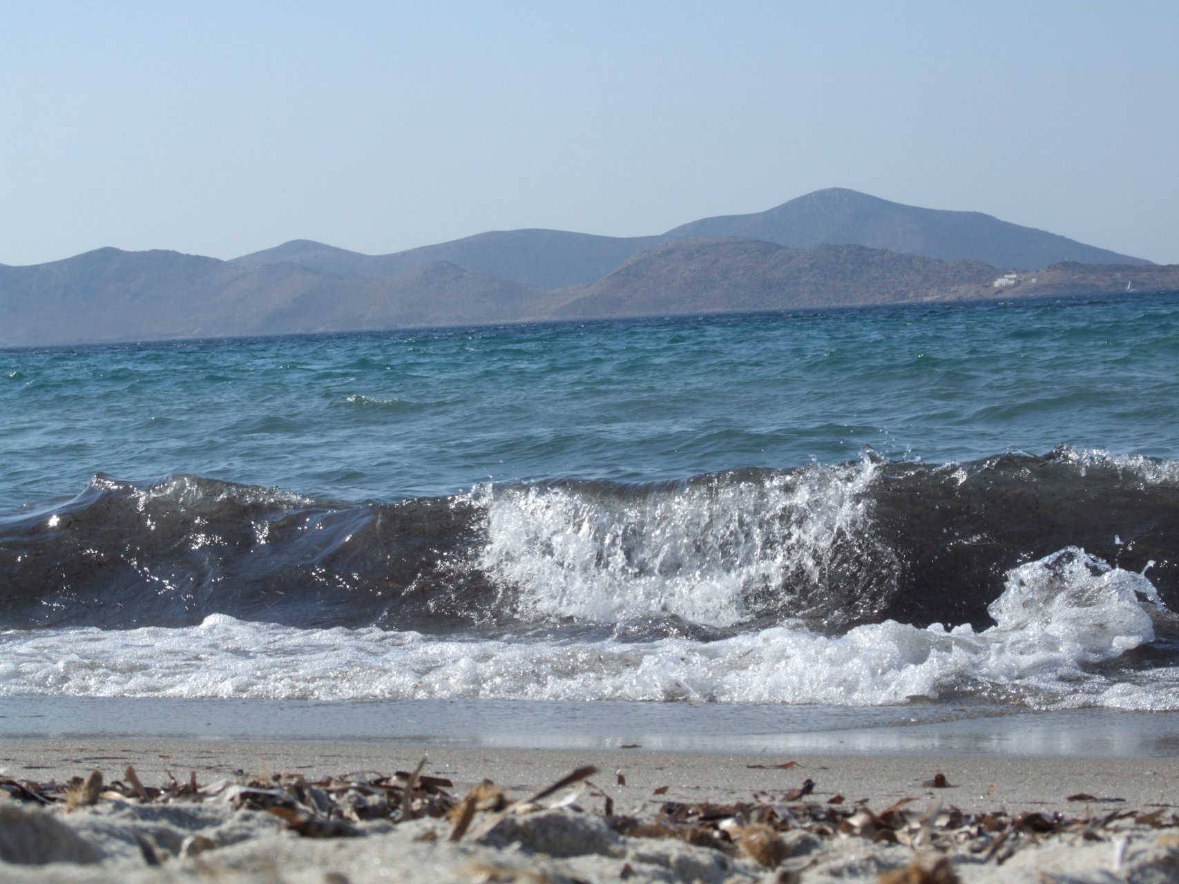 Plaża w Tigáki (w tle wyspa Kalimnos)