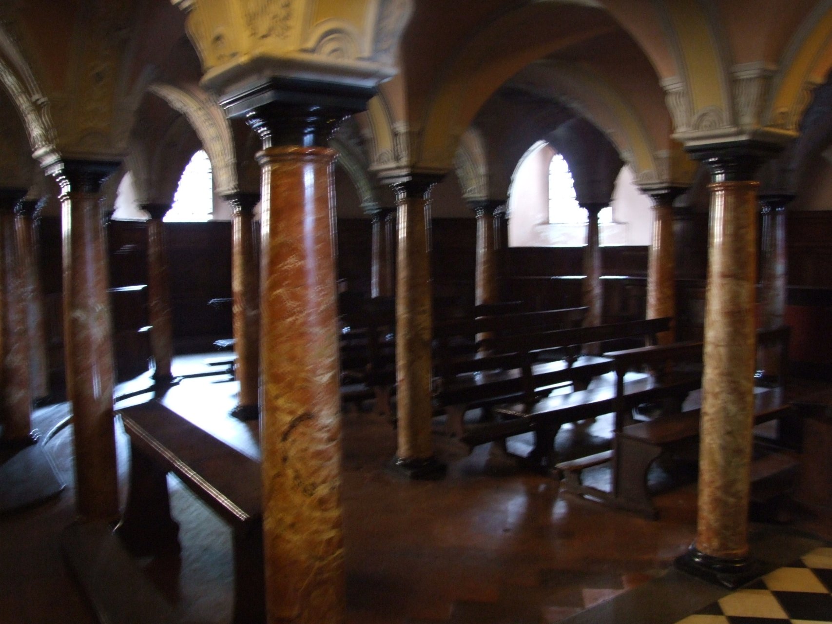 Wnętrze kościoła Saint'Ambrogio