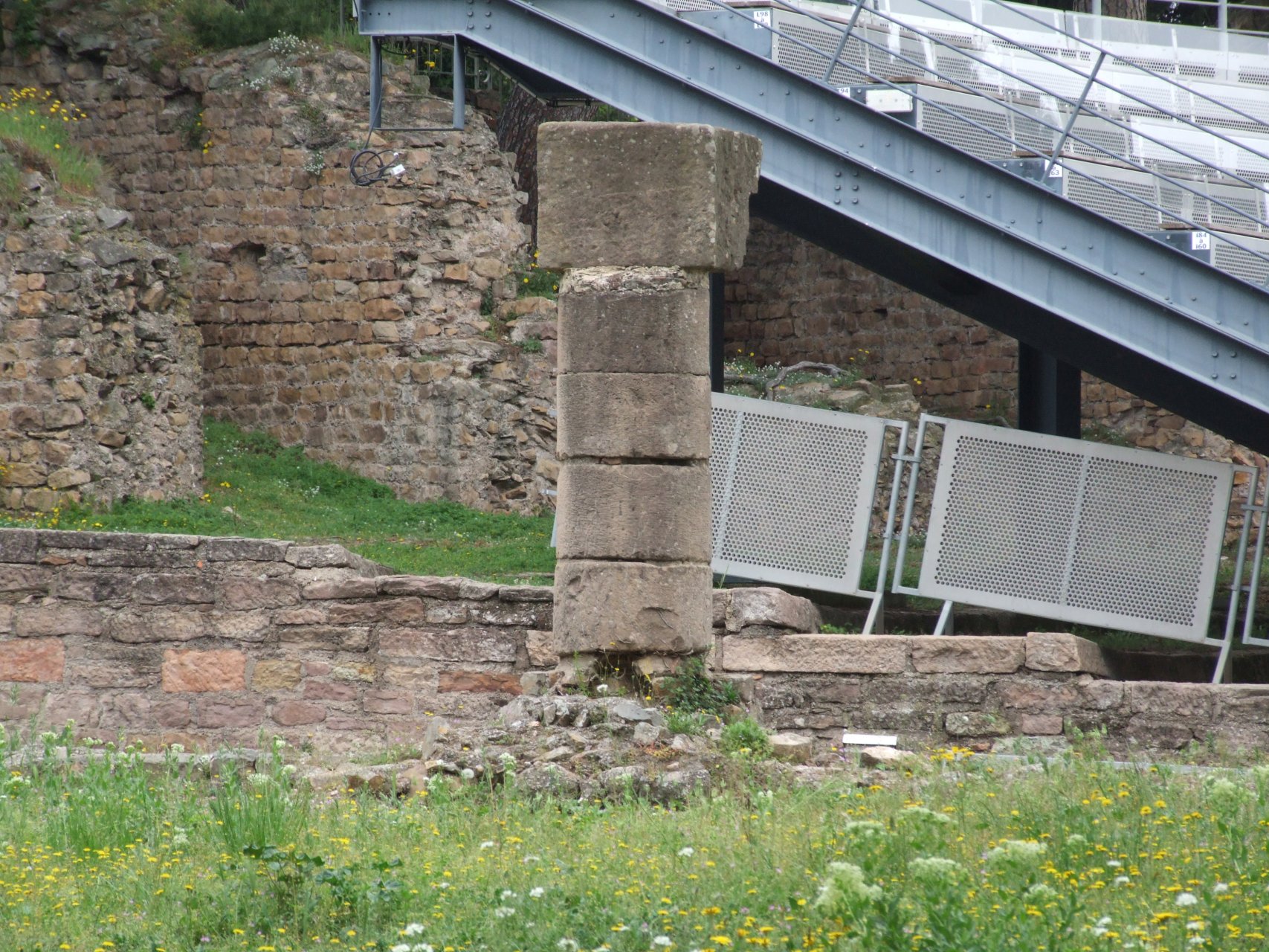 Ruiny amfiteatru