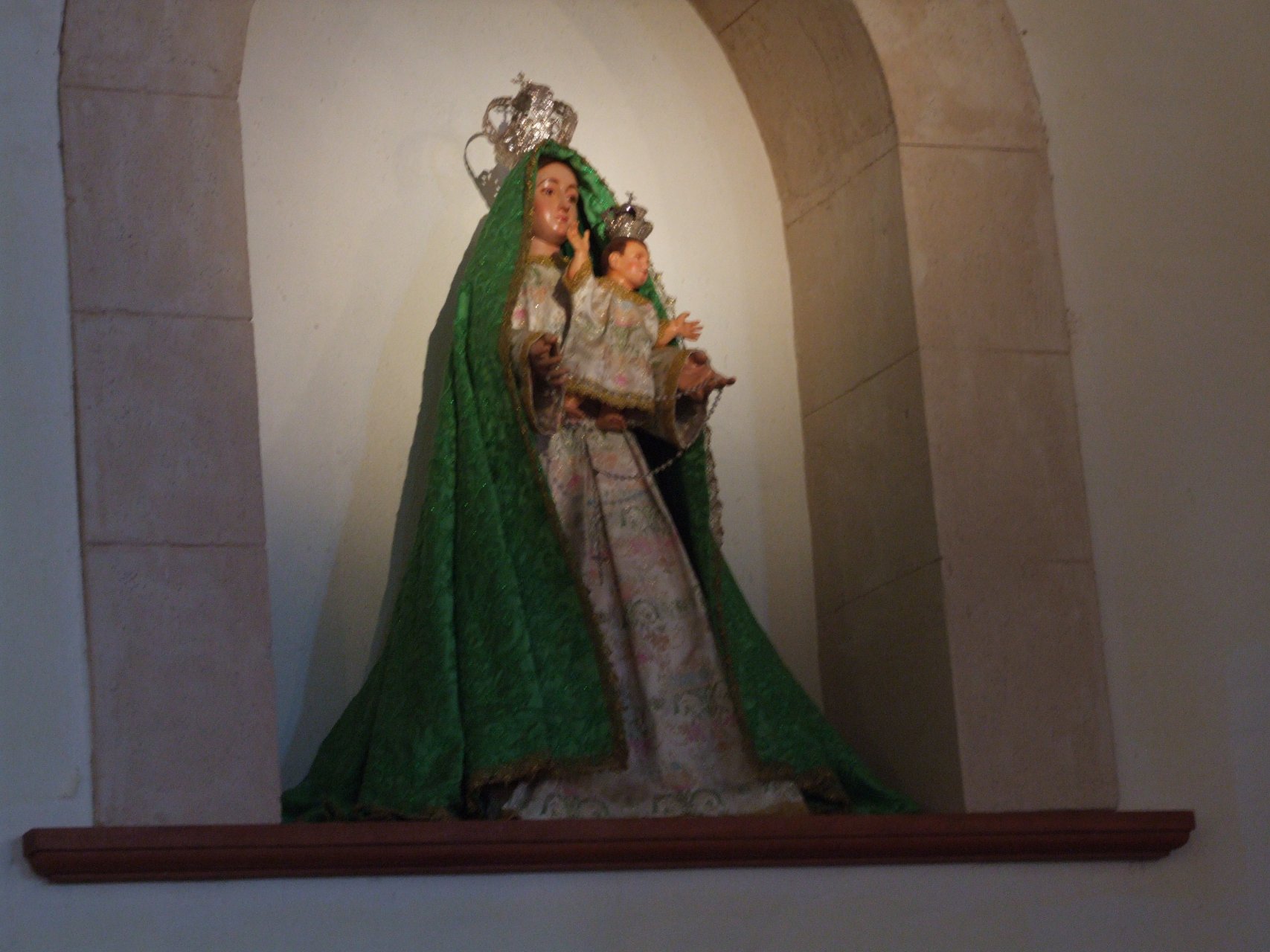 Figura Matki Boskiej w Iglesia Nuestra Señora de Candelaria