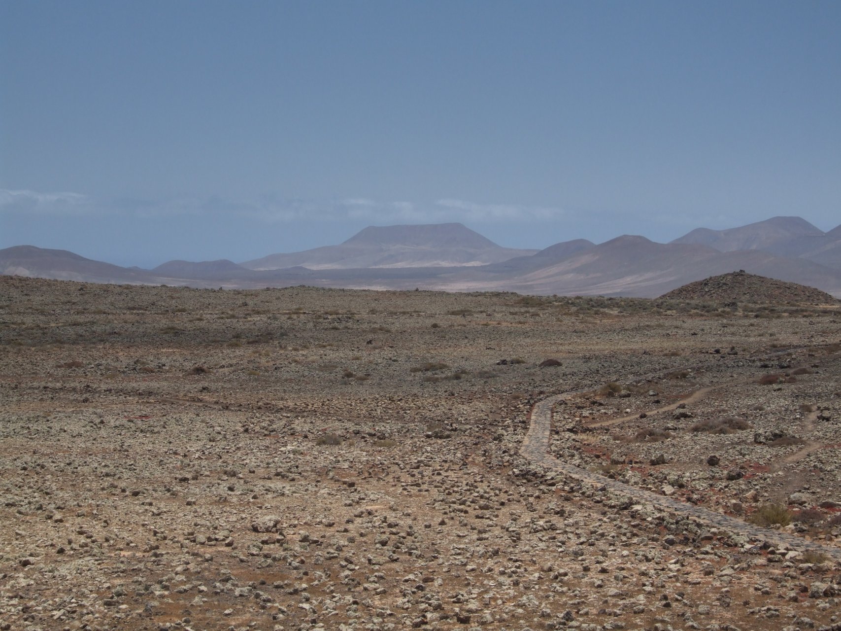 Widok ze ścieżki na Calderon Mondo w kierunku południowo - wschodnim