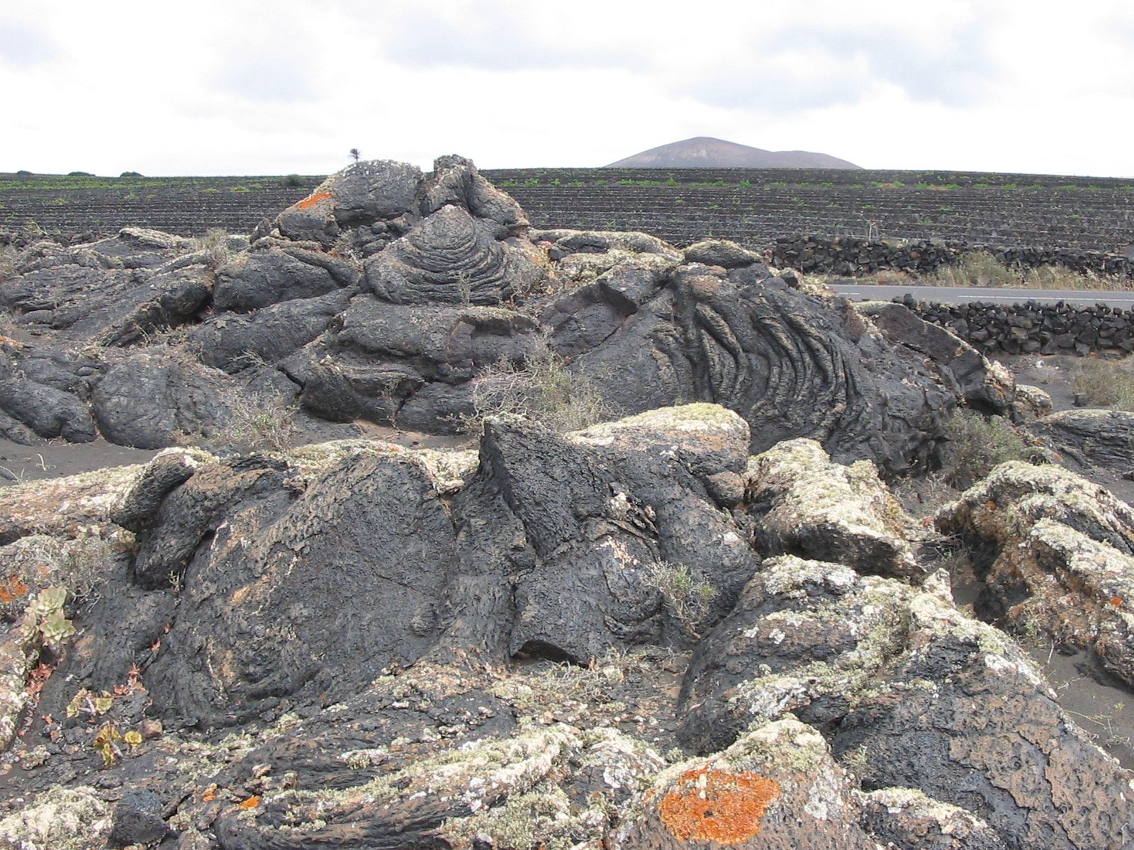 Wytwory wulkanicznych erupcji