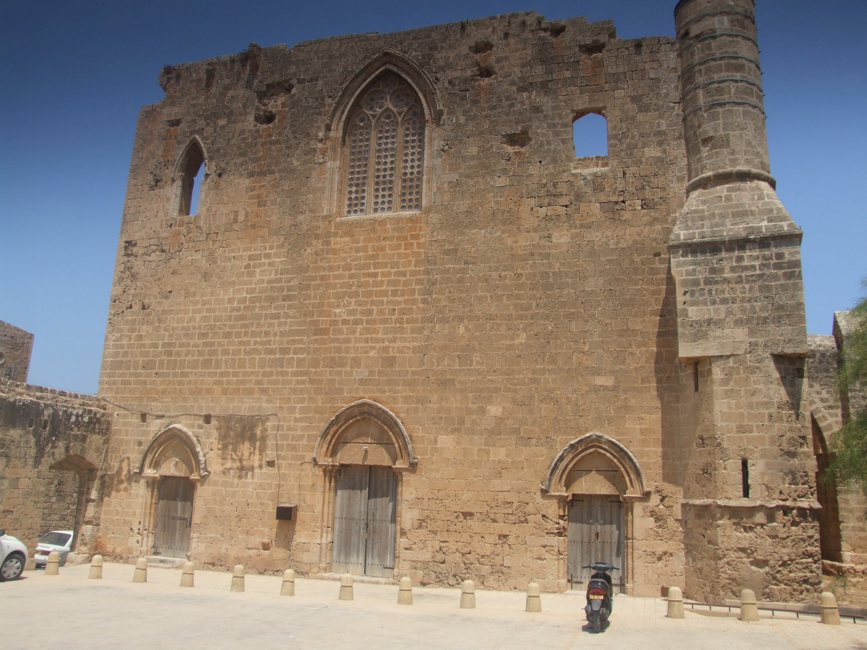 Dawny kościół Piotra i Pawła, dzisiaj meczet Sinan Paşa
