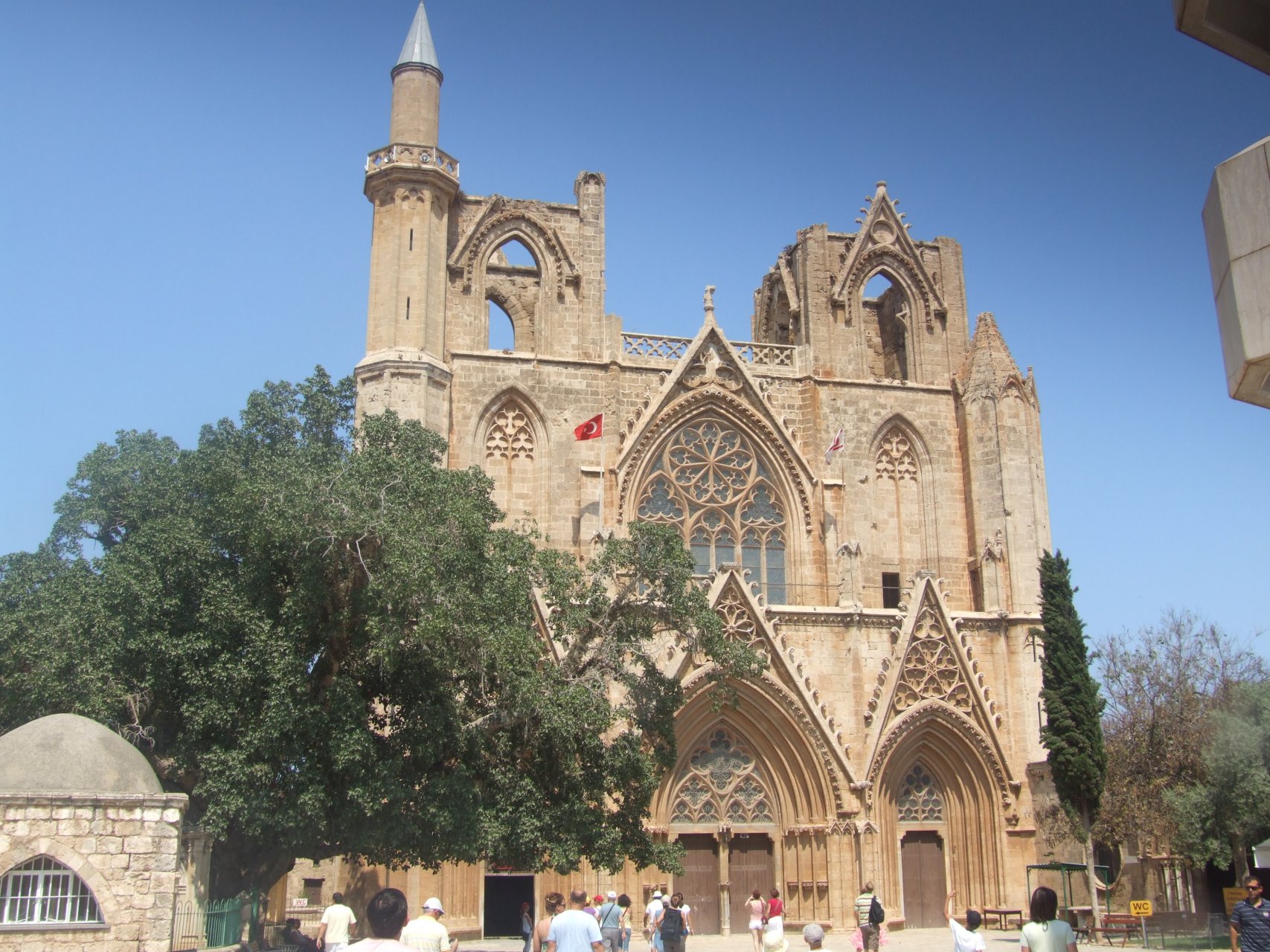 Katedra św. Mikołaja, dzisiaj meczet Lala Mustafa