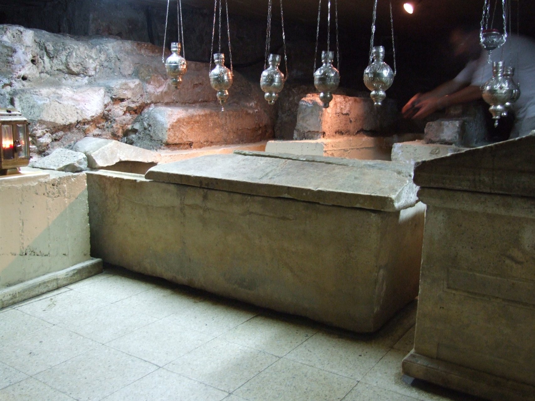Sarkofag, w którym miał być pochowany Łazarz