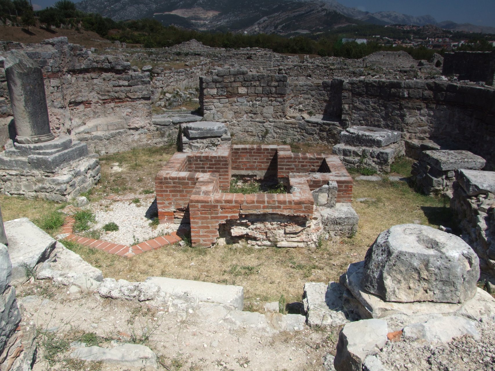 Ruiny wczesnochrześcijańskiej bazyliki