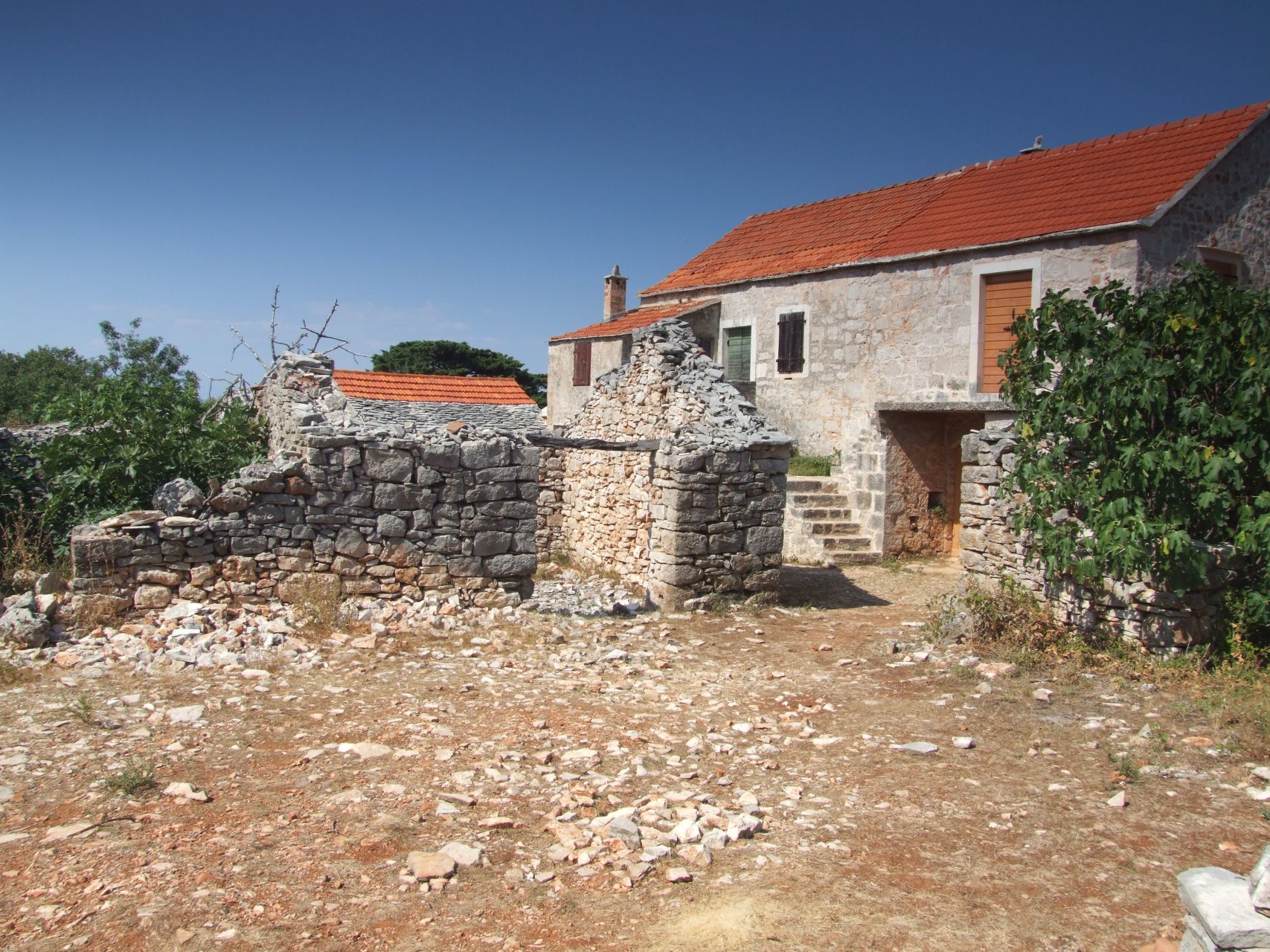 Opuszczona osada pasterska Humac