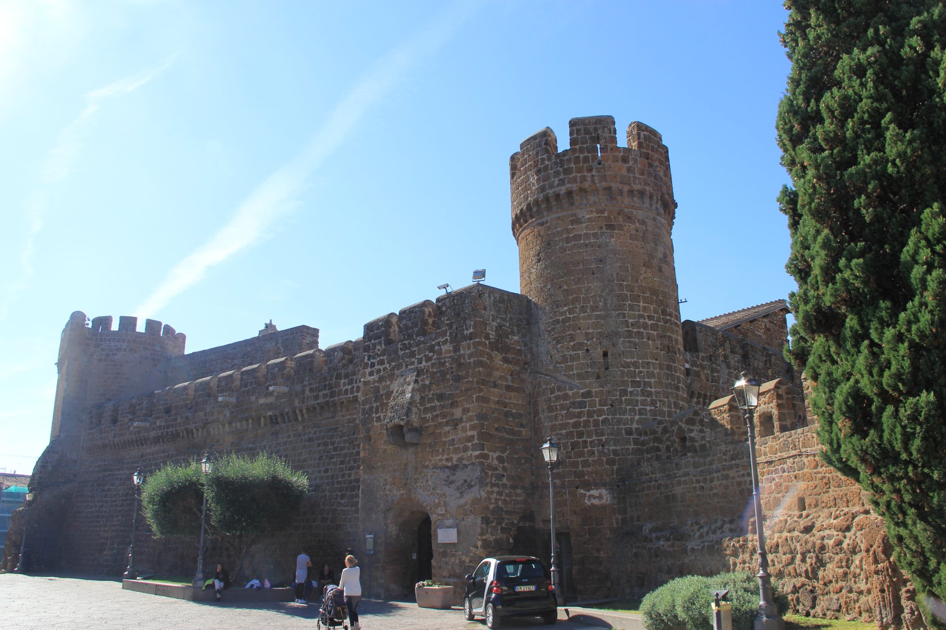 XIII wieczny zamek w Cerveteri, dzisiaj muzeum historyczne