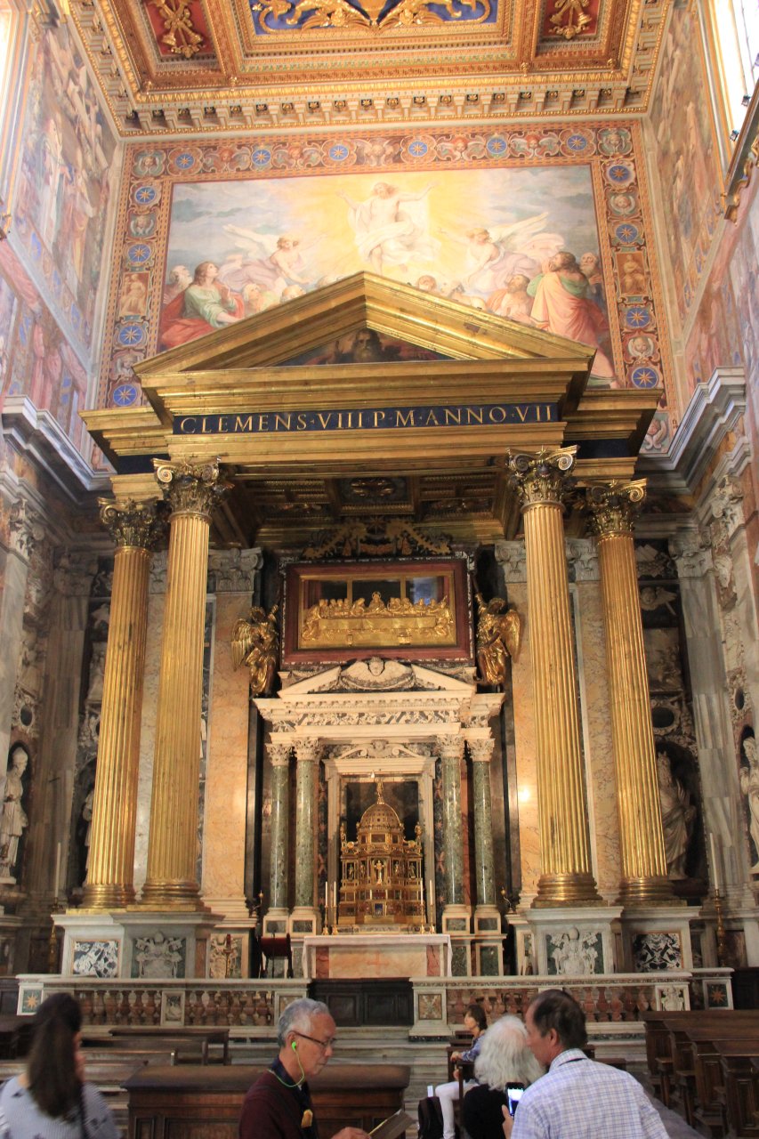 Wnętrze Bazyliki Laterańskiej