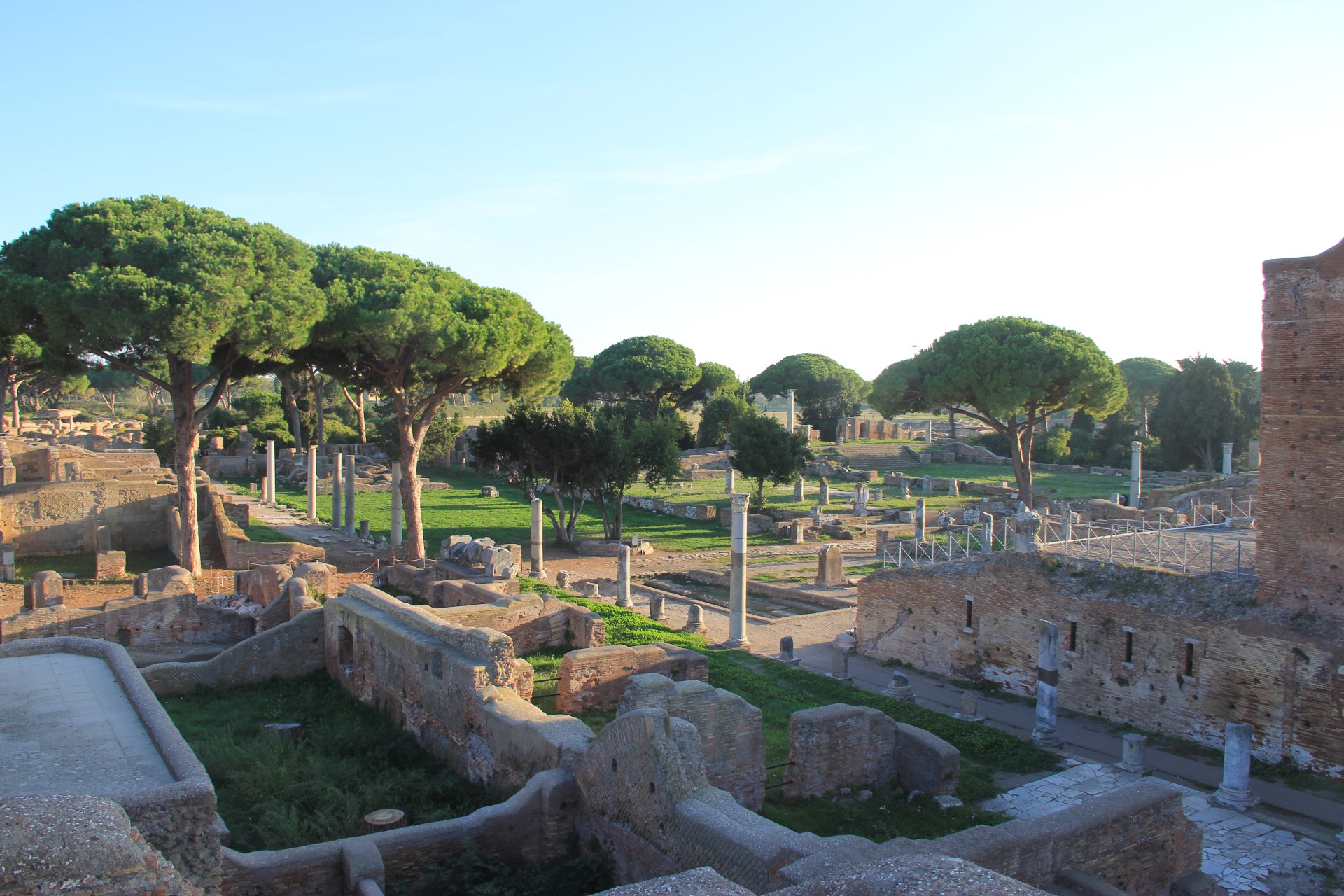 Ruiny antycznego miasta Ostia Antica