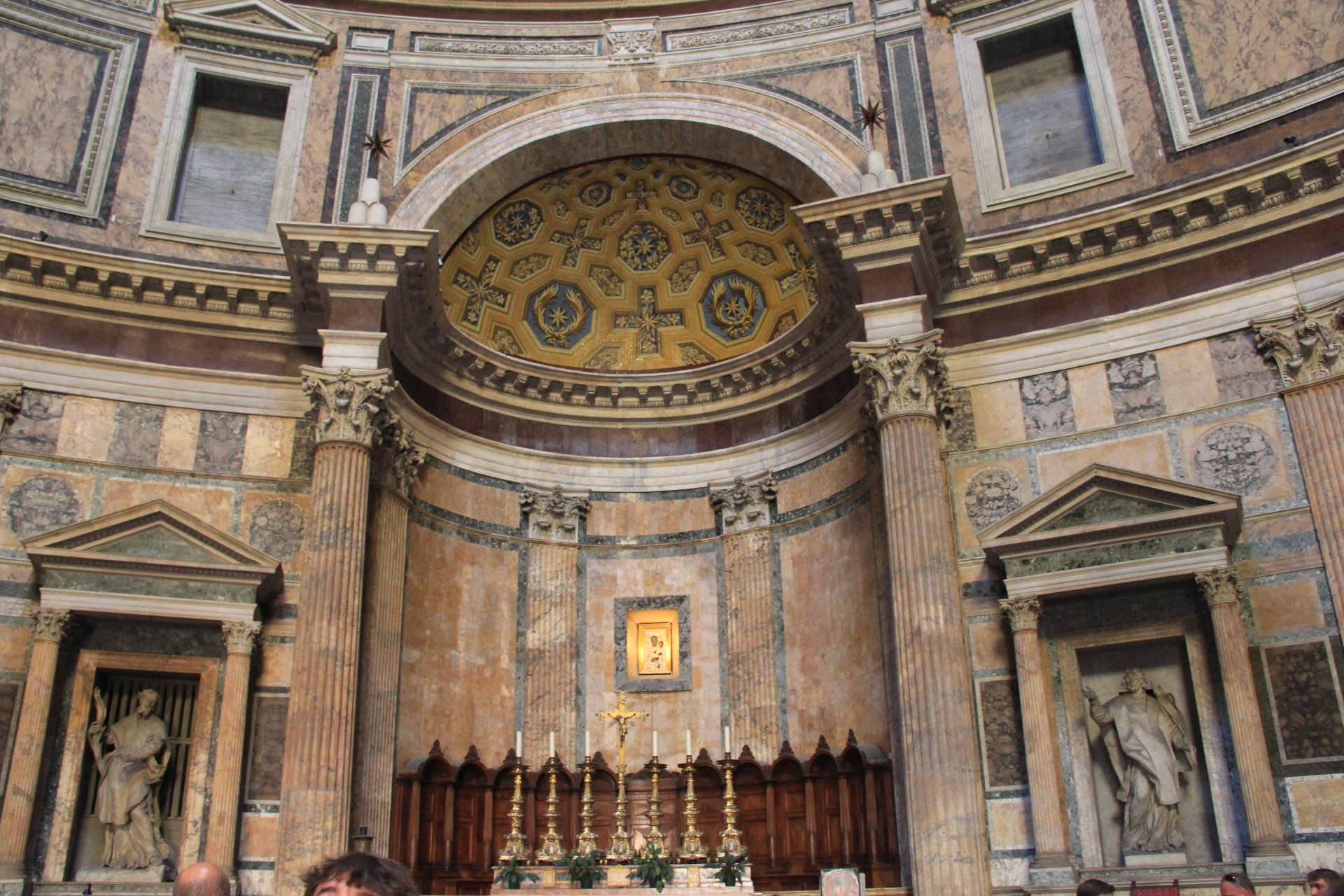 Rzymski Pantenon, dzisiaj kościół Najświętszej Marii Panny od Męczenników