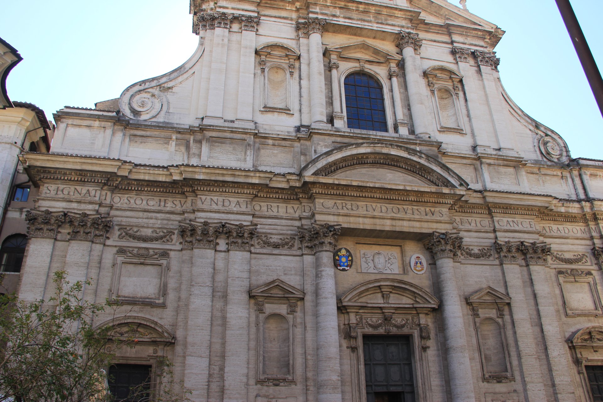 Jeden z wielu kościołów w Rzymie