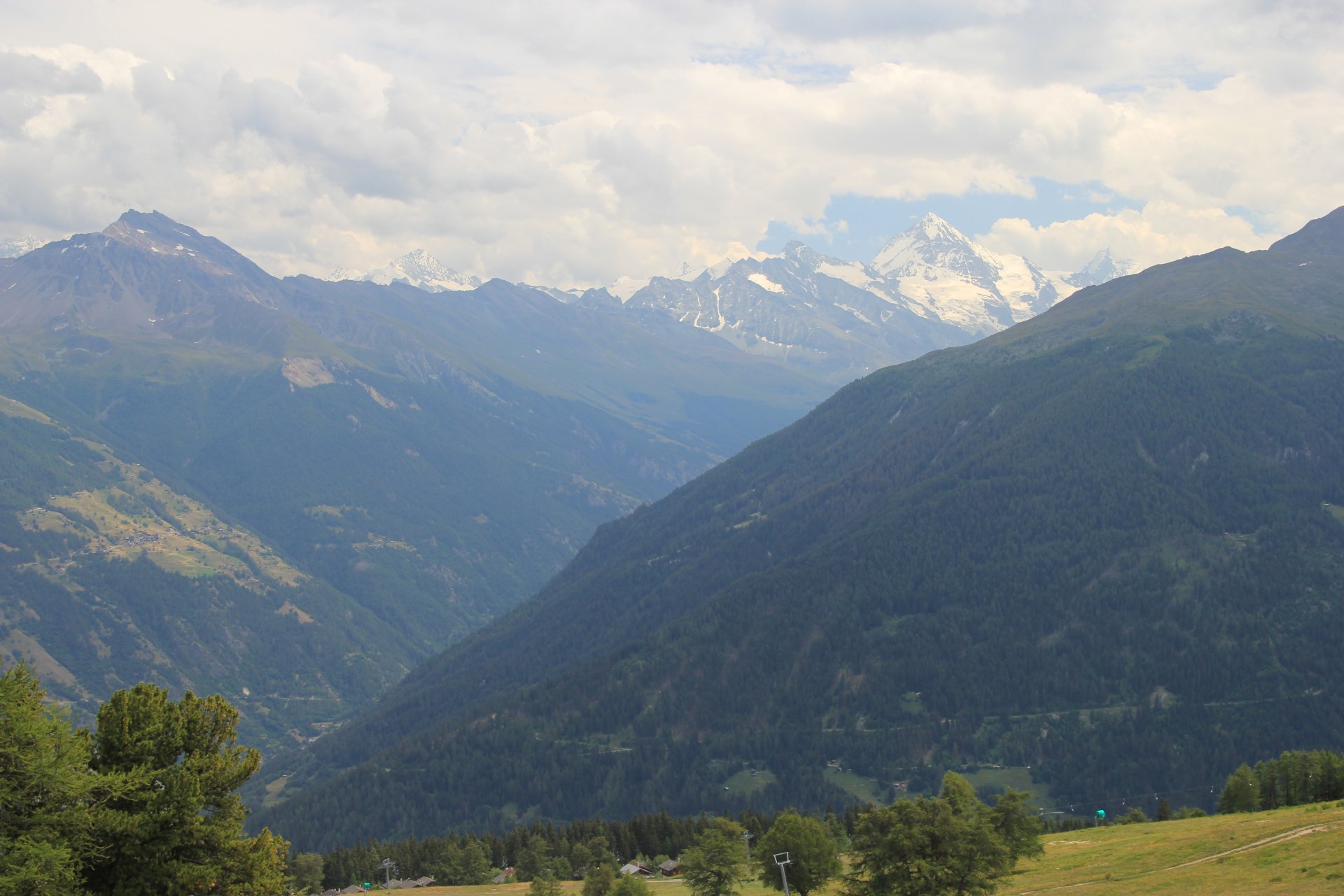 Widok na dolinę Val d'Heremence