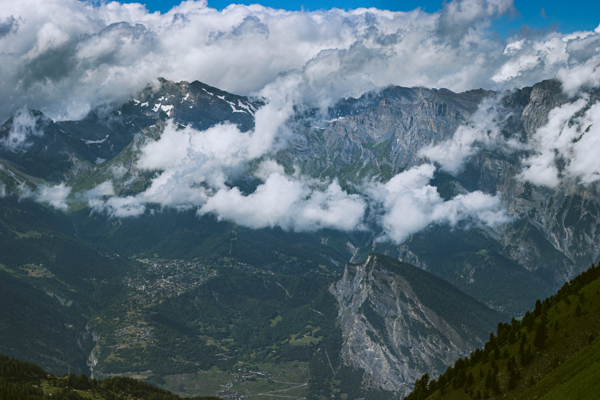 Dolina Rodanu i Alpy Berneńskie