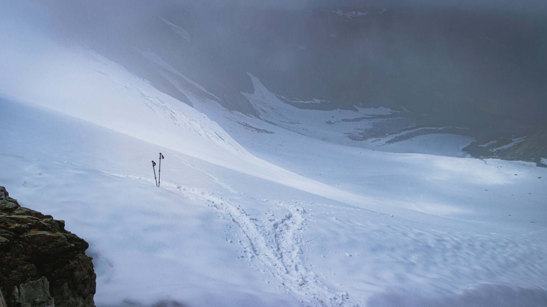 Lodowiec Glacier de Pièce widziany z przełęczy Col des Vignettes
