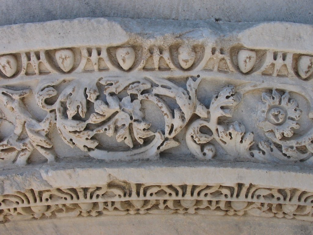Płaskorzeźby w świątyni Afrodyty (III w p.n.e.)