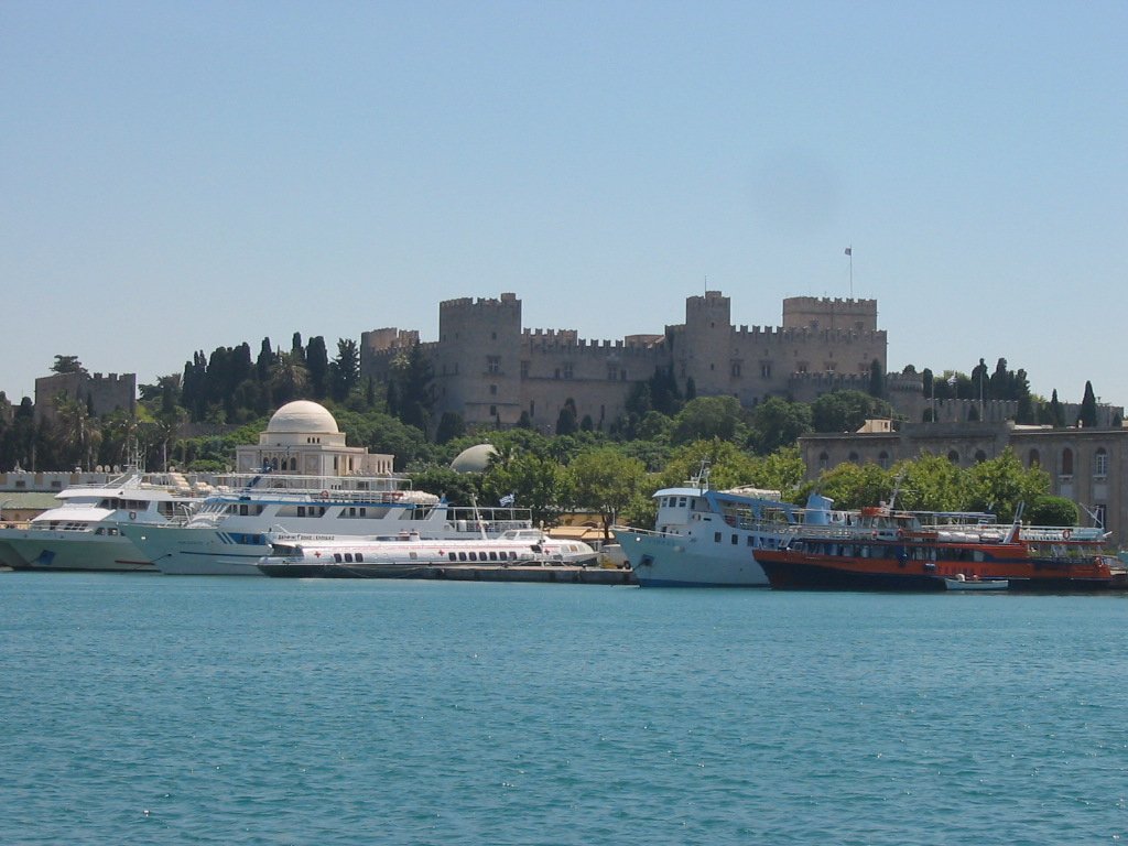 Stare Miasto - widok z portu Mandraki