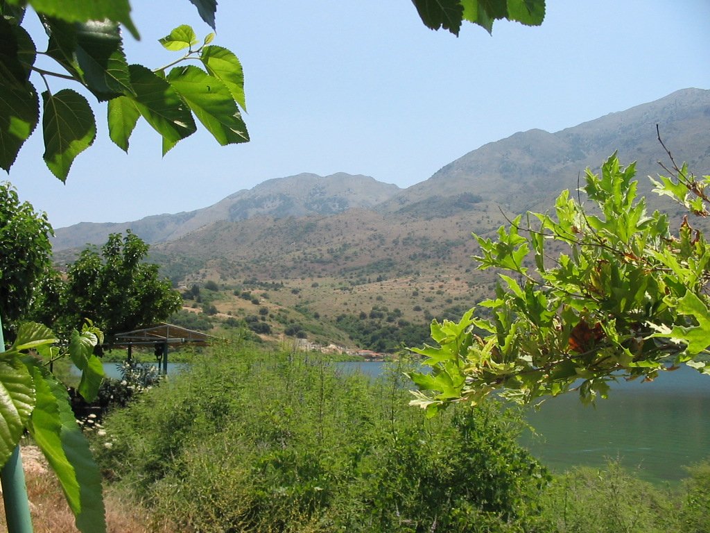 Kournás - jedyne słodkowodne jezioro na Krecie