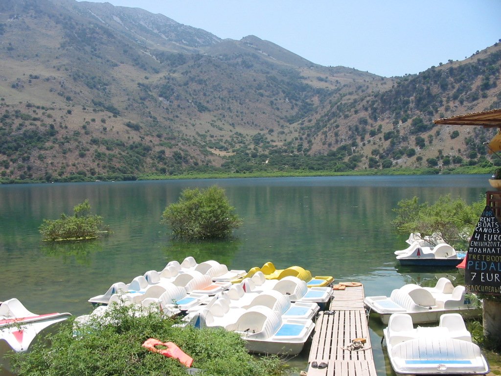 Kournás - jedyne słodkowodne jezioro na Krecie