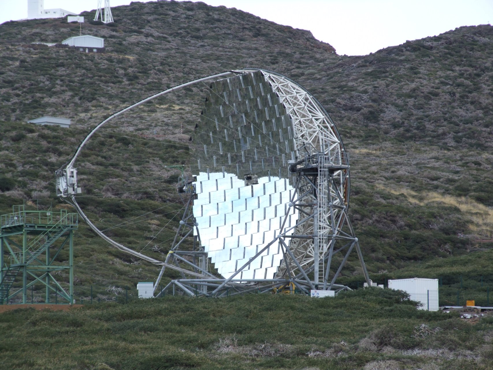 Teleskop, zwany magicznym w obserwatorium na Roque de los Muchachos